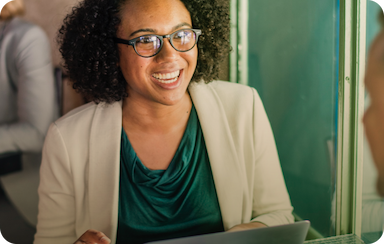 Concorrer em vagas de emprego que pagam até 61% a mais.